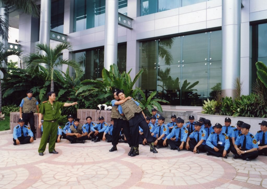 công ty dịch vụ bảo vệ