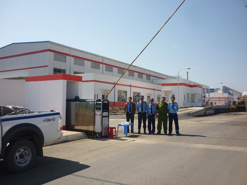 thuê bảo vệ nhà máy