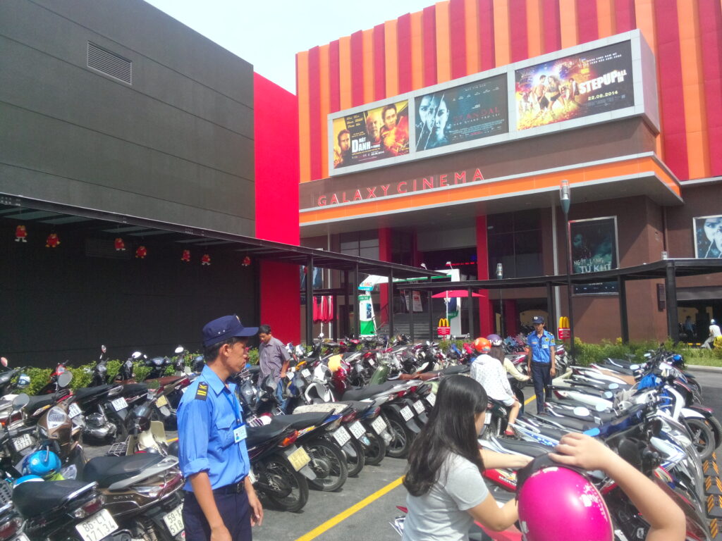 Dịch vụ bảo vệ siêu thị